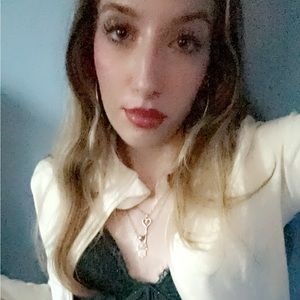 Meet your Posher, Madison